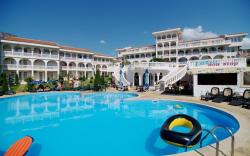 Lazur 1-5 Apartments Complex