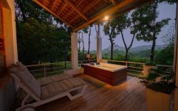 Pride Rock | Mountain view Jacuzzi Villa BLR