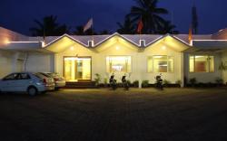 Issacs The Resort