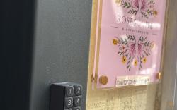 Roses Suite & Apartments