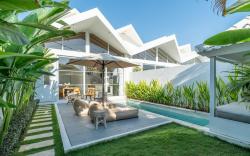 Beach Bliss Retreat 1: Modern 3BR Villa in Canggu