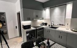 City Center Sea View Apartment 1 Min from Beach