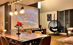 Luxury Loft Of 190m2 w/ Terrace, Gym & Babyfoot !