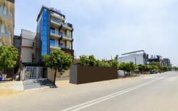 Hotel Divy Grand and Banquet 