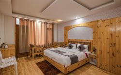 OnlyStay Uday Himalaya