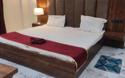 Abhiraj guest house