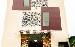 Jagdambey Hotel