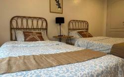 Harold's Mansion Superior Room 206