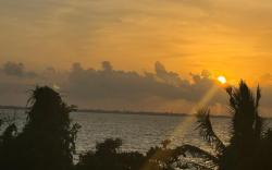 Sky wing transit hotel