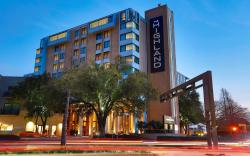 Highland Dallas Curio Collection By Hilton