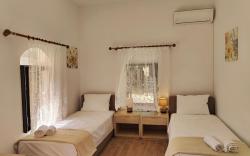 Helena Private Apartment near Airport