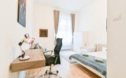 Serenity Suite in the City Center by NW