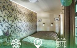 Sparkling Boathouse Room 3 by NW