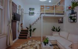Modern Greenlight Gallery by NW
