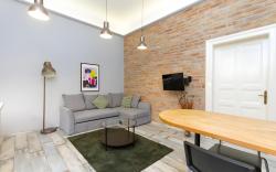 Danube Side Oasis w 2BDR In a Pedestrial Street