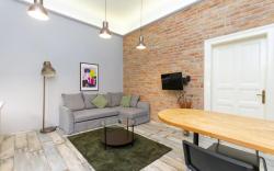 Danube Side Oasis w 2BDR In a Pedestrial Street