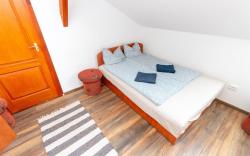 Kincső Guesthouse Room no.10 byNW