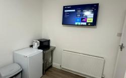 Comfortable Ensuite with Private Bathroom