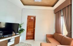 Three Bedroom Full House near Airport
