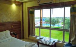 hotel girish