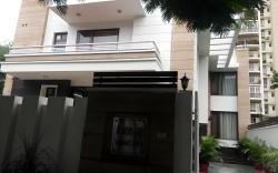 Essence Suite Hotel, Near IFFCO Chowk Gurgaon