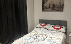 Self-contained en-suite close to Wembley stadium