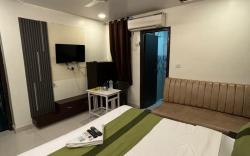 Luxary the grand richa