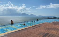 Luxury Apartment Golden Bay