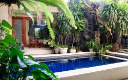 Su's Cottages Legian