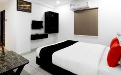 Mythri Hotel   ECIL