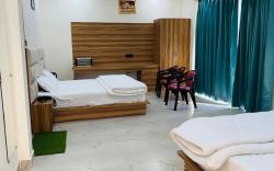 Hotel Riyansh 