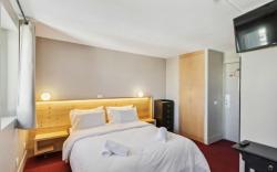 PRM Room 4 people, Breakfast Included Glacier view