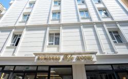 Business Life Boutique Hotel