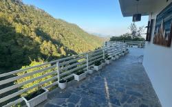 Dawn's Embrace by Oakwood