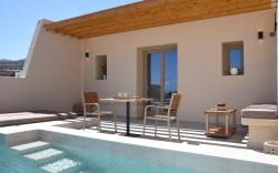 Villa Talulah with pool by Arivia VIllas