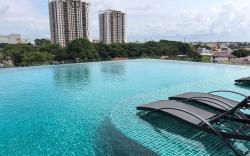 D'Aman Infinity Pool Homestay 01