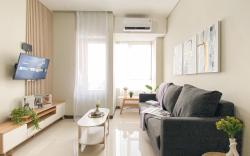 Comfortable Homey 2BR Apt Nifarro Park By Travelio