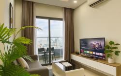 Modern 2BR 2BR Apartment | Monarchy Building