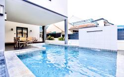 Pool Villa 5BR Family Retreat KTV BBQ