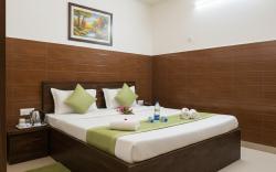 Rainbow Inn - Opp Azadpur Main Mandi