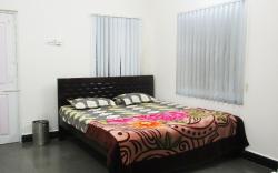 1 BHK Apartment, Couple Friendly 
