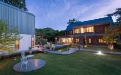 Cozy Pool Villa Khaoyai  พูลวิลล่า เขาใหญ่