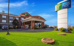 Holiday Inn Express Hotel and Suites Okmulgee By IHG