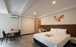 Cove Rumaya