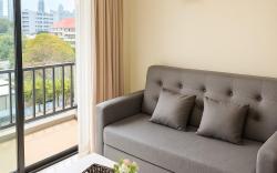 Unbeatable Location! Near BTS Asok, Terminal 21