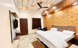 VNS - SUNAYANA GUEST HOUSE -Near Kashi Temple