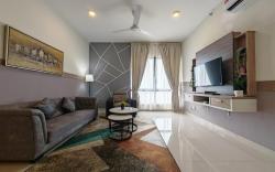 Mykey The Apple 2BR Suites  Near Jonker Street
