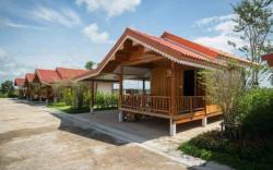 เรือนไม้โฮมสเตย์