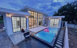 Tokkok Poolvilla huahin