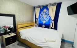 OYO Unique Private Rooms - Bolton Central, Free Parking